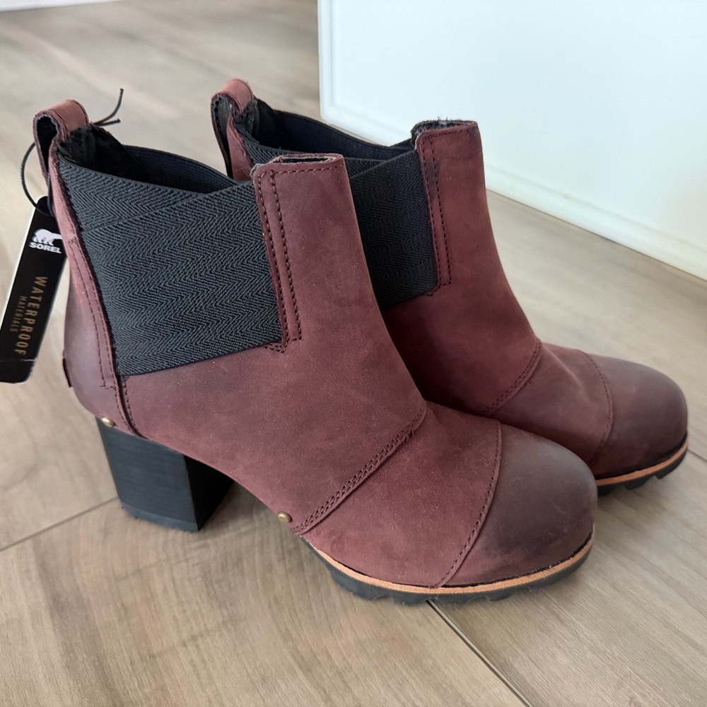 Sorel Women's Ankle Boots - Dark Red and Black